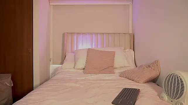 ArianaReynoldss 라이브 XXX 채팅