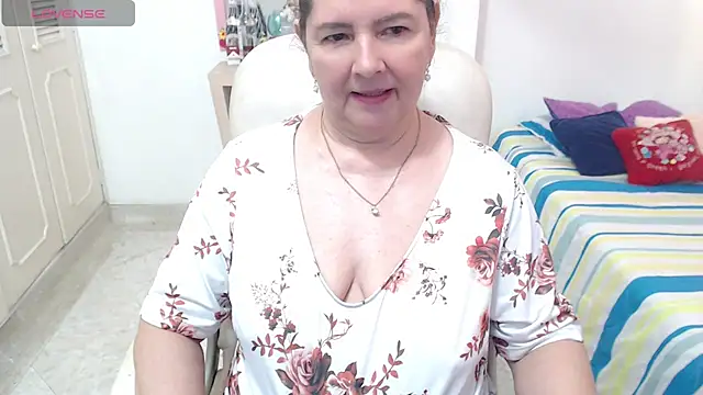 leonela_69's Live XXX Chat
