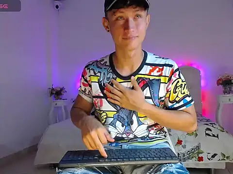 Maverick27_n Live XXX chat