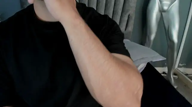 Chat +18 de Charlie___Musk ao vivo