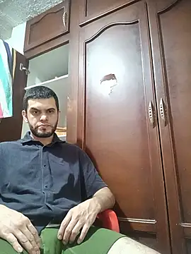 James21990 Live XXX-chat