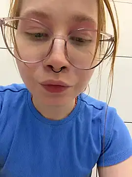 SlavicCandy's Live XXX Chat