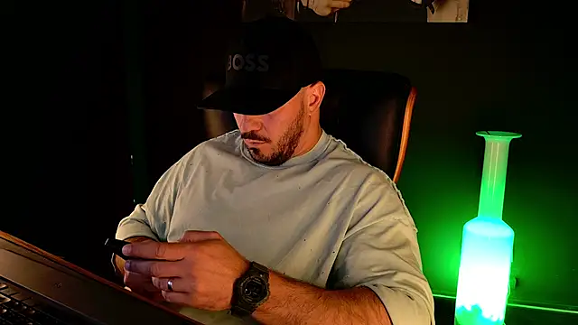 AngeloEric – Naživo XXX chat