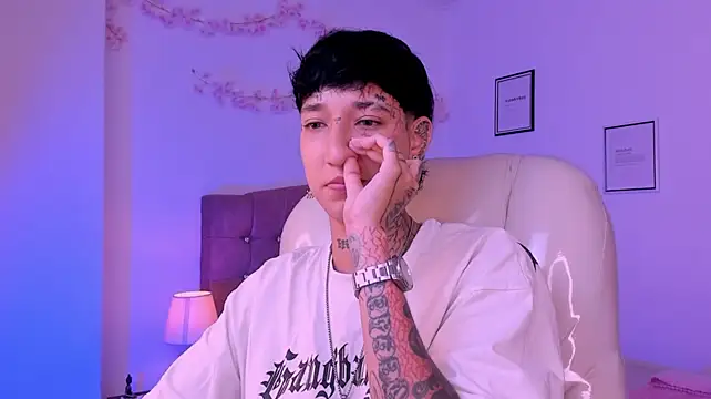 Luci_Rose Chat XXX in diretta