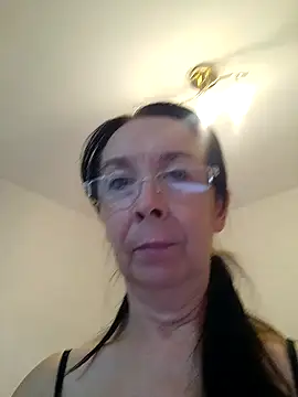 Celine_Faer1のライブXXXチャット