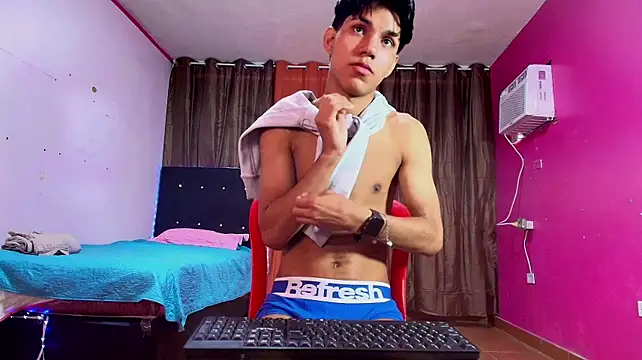 Dante__twink: онлайн-секс-чат
