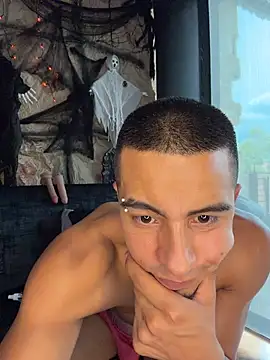 willclayy Chat XXX in diretta