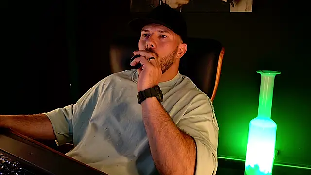 AngeloEric's Live XXX Chat