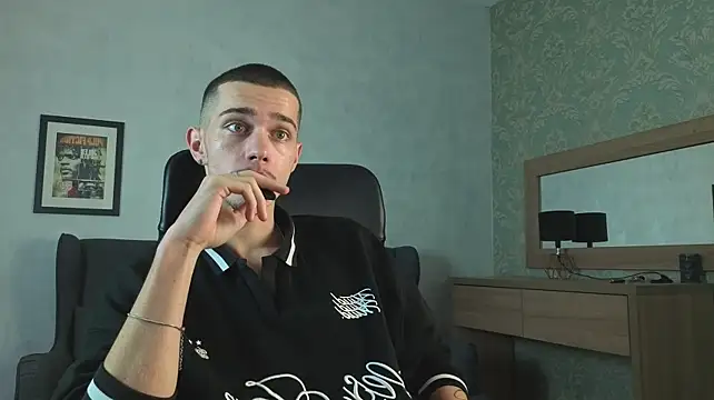 KaydenDrew Chat XXX in diretta