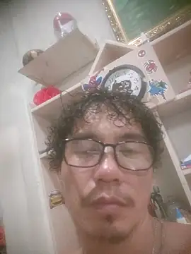 traiwe06 现场XXX聊天