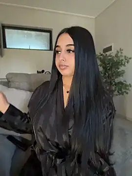 Czat XXX na żywo – LilMisIndianx