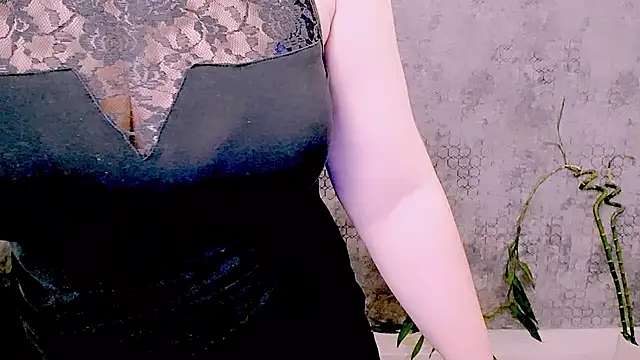 XXX chat uživo modela Djullia