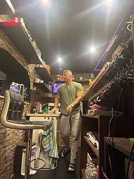 Johnytrain Live XXX-chat