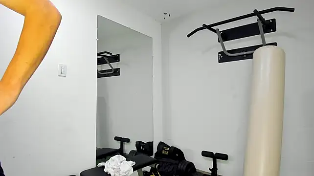 Leo_Royce's Live XXX Chat