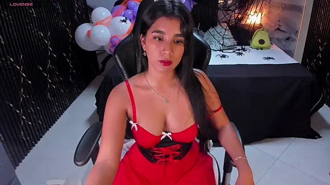 Ivy_16 Adlı Modelin Canlı XXX Sohbeti