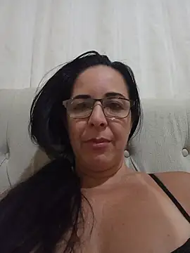 Chat +18 de regina475 ao vivo