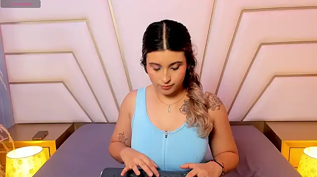 Chat +18 de Amy_and_Alex ao vivo