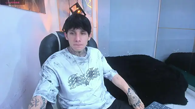 Cry_therealn Live XXX chat