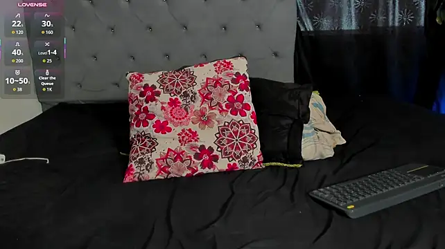 MaximusClark's Live XXX Chat