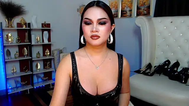 دردشة PrettyCockAthena الجنسية المباشرة