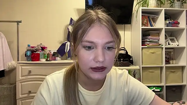 MayaStarlight's Live XXX Chat