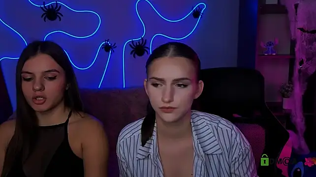 lisa_dark_'s Live XXX Chat