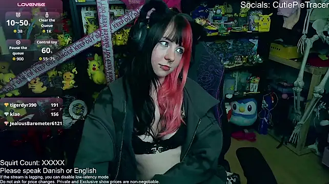 CutieTracer's Live XXX Chat
