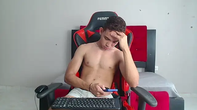 CamiloRoss_'s Live XXX Chat