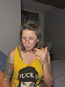 LinaMalinaz Live XXX-Chat