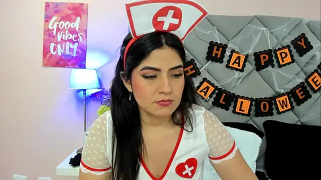 Chat XXX ao vivo de NahomyAdams