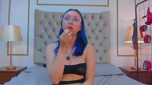 NixShadow's Live XXX Chat