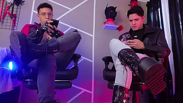 AngeloandEdward XXX чат на живо