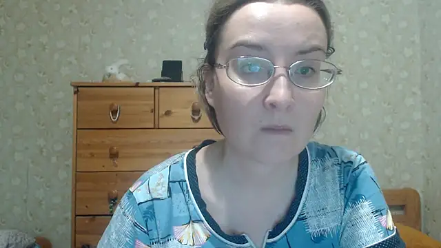 XXX chat uživo modela Smart_Rose