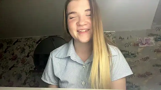 VerdaGormly's Live XXX Chat