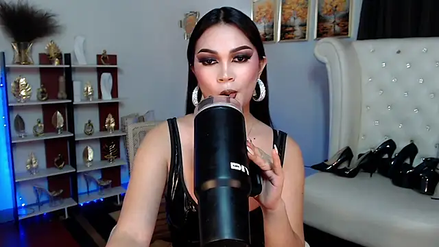 Živý XXX chat PrettyCockAthena