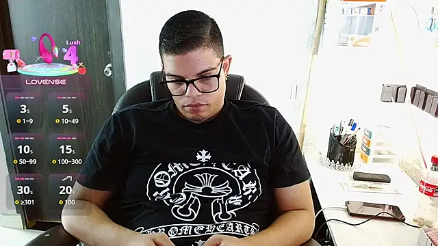 Realjoel01 লাইভ XXX চ্যাট