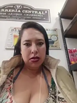 LIZETH_09 – Naživo XXX chat