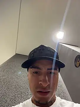 Chat +18 de willclayy ao vivo