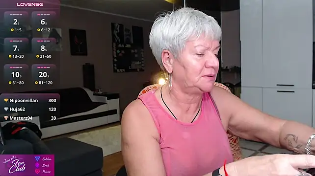 roxana_brooks: онлайн-секс-чат
