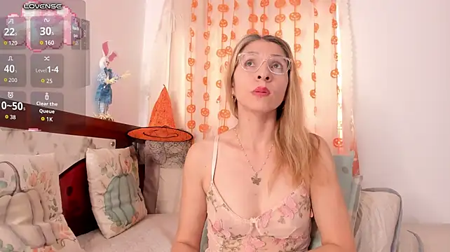 AlexaFoxx_ Adlı Modelin Canlı XXX Sohbeti