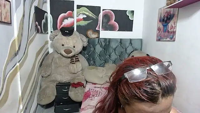 manzanahot9's Live XXX Chat