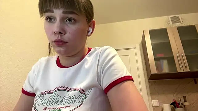 VivienneWakenight's Live XXX Chat