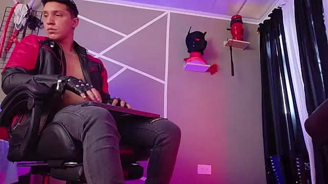 Онлайн чат XXX AngeloandEdward