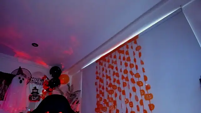 Meghan320 live XXX chat