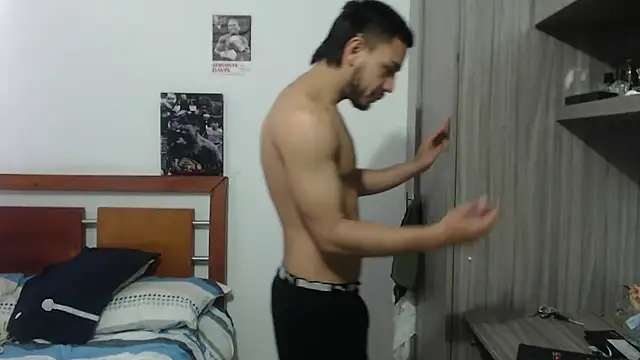 Chat XXX en directo de Taylor_DiamondBoy