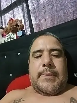 aurelio65 XXX чат на живо
