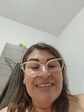 AlexxiaaMat Chat XXX in diretta