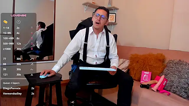 XXX chat uživo modela kevin_23_