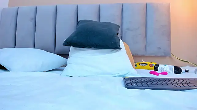 mayaevansmg's Live XXX Chat