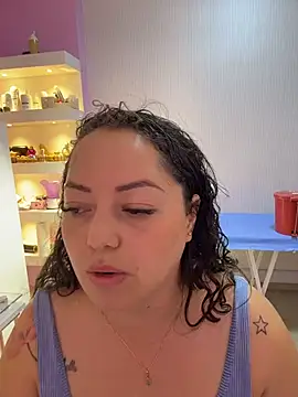 Nails_Lucia Live XXX Chat